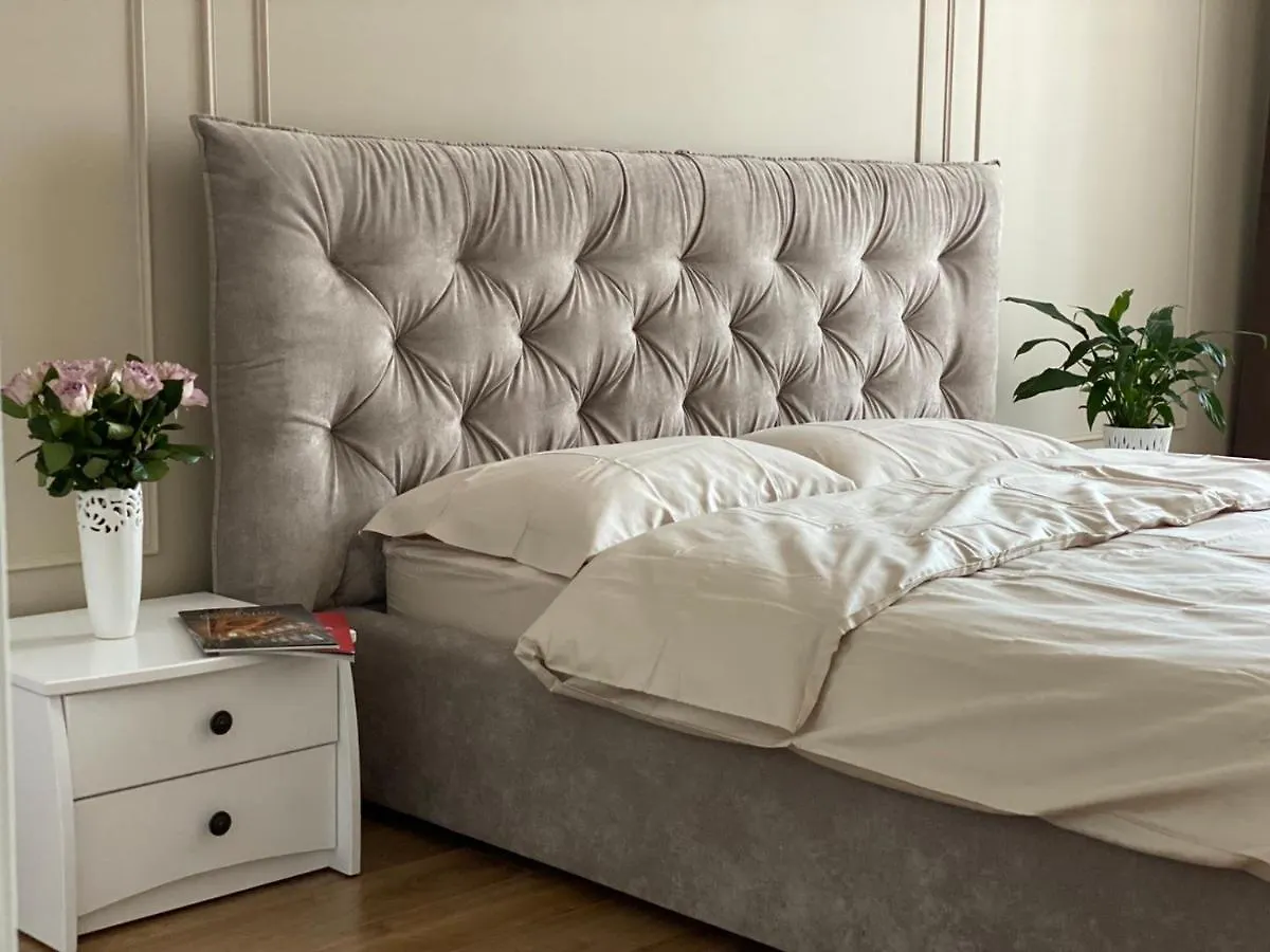Luxury Apartment Near Metro Station Osokorky Kiev