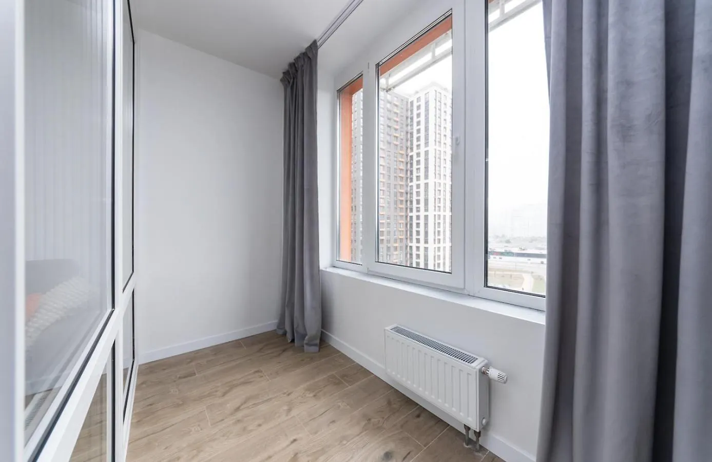 Luxury Apartment Near Metro Station Osokorky Kyiv Ukraine