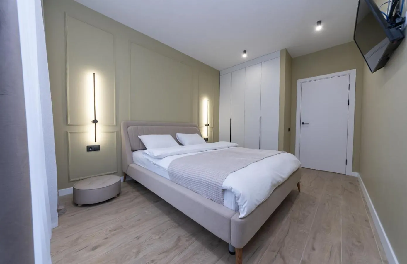 Luxury Apartment Near Metro Station Osokorky Киев